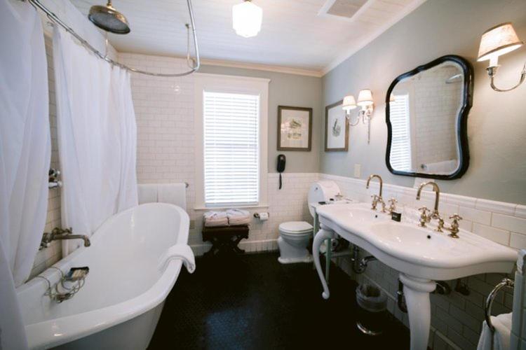 Nick's Cove Inn 4*